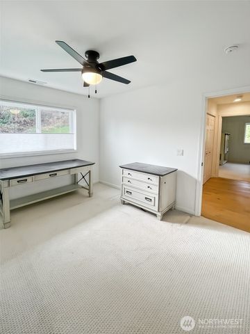 600 Harrison Street N, South Bend, WA 98586