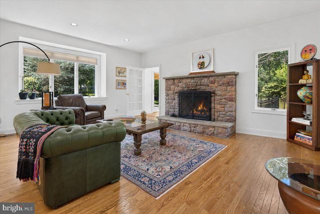 157 CHRISTOPHER DR, Princeton, NJ 08540
