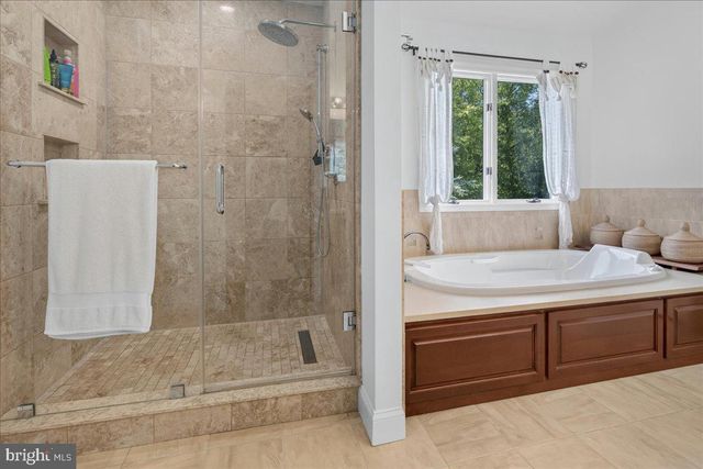 157 CHRISTOPHER DR, Princeton, NJ 08540