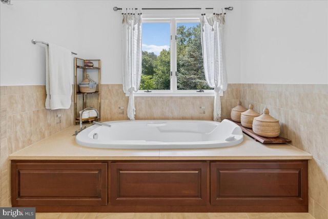 157 CHRISTOPHER DR, Princeton, NJ 08540
