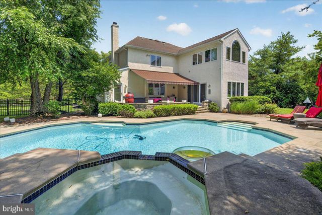157 CHRISTOPHER DR, Princeton, NJ 08540