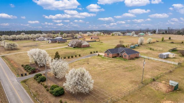 112 Blue Hole Road, Beebe, AR 72012