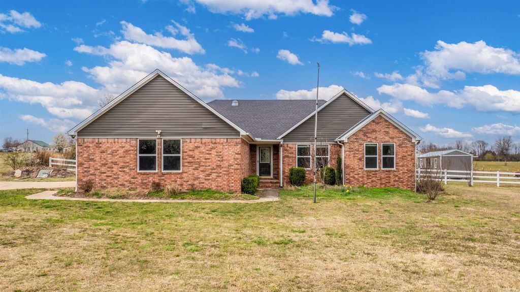 112 Blue Hole Road, Beebe, AR 72012