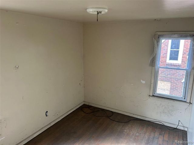 12641 Kelly Road, Detroit, MI 48224