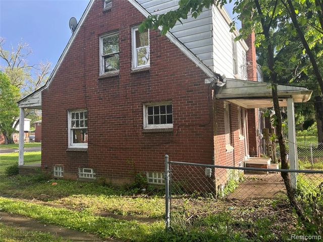 12641 Kelly Road, Detroit, MI 48224