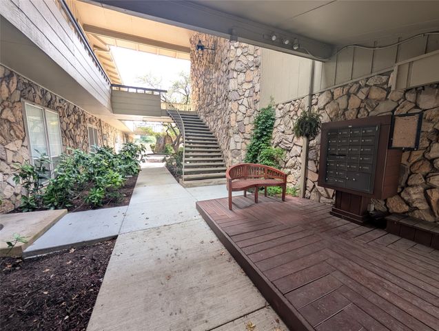 2923 Shelby Avenue, Dallas, TX 75219