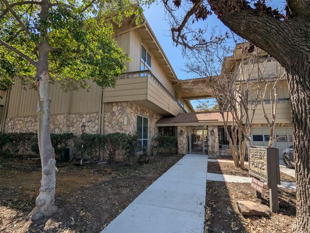 2923 Shelby Avenue, Dallas, TX 75219