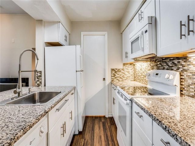 2923 Shelby Avenue, Dallas, TX 75219