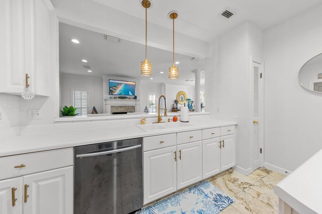 4791 E Trovare, Destin, FL 32541