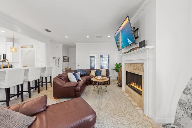 4791 E Trovare, Destin, FL 32541