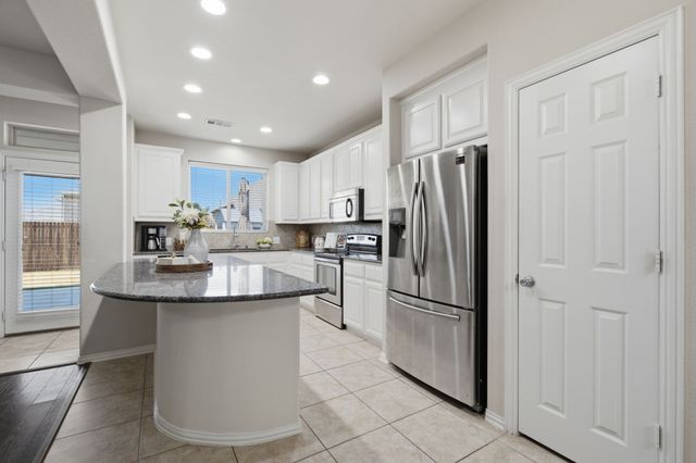 2687 Costa Mesa Drive, Little Elm, TX 75068