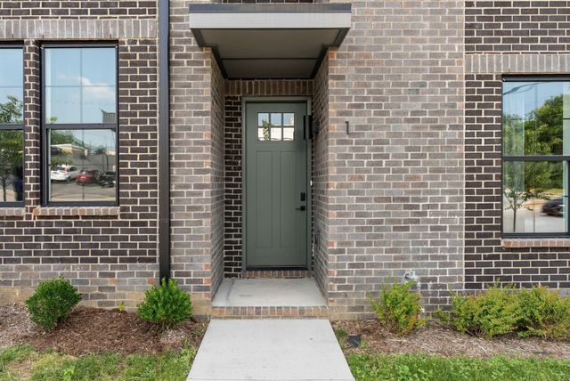 2000 S Hamilton Rd Apt 1, Nashville, TN 37218