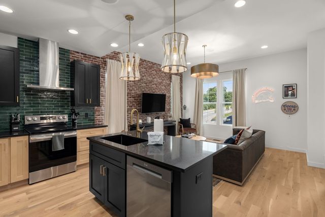 2000 S Hamilton Rd Apt 1, Nashville, TN 37218