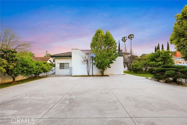 515 W Le Roy Avenue, Arcadia, CA 91007