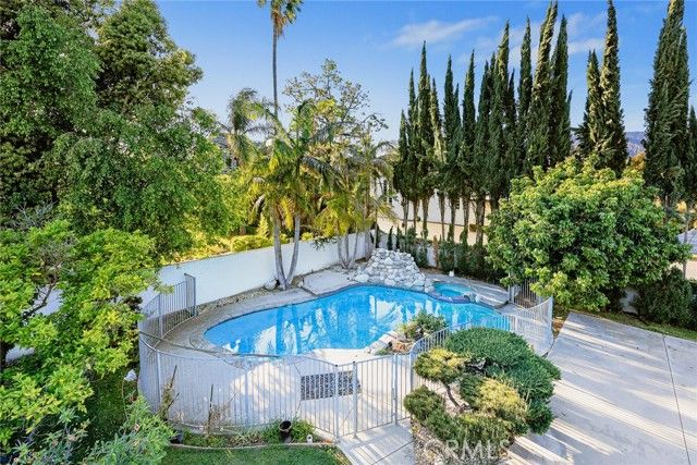 515 W Le Roy Avenue, Arcadia, CA 91007