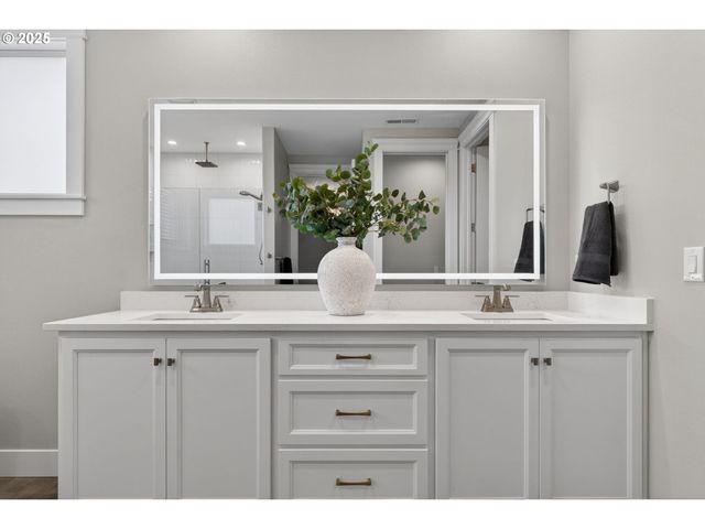 18205 Ne 81ST St, Vancouver, WA 98682