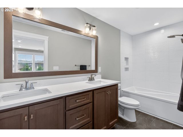 18205 Ne 81ST St, Vancouver, WA 98682