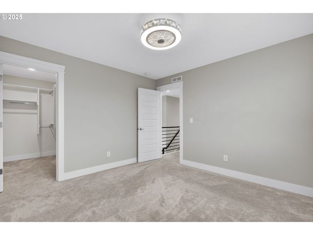 18205 Ne 81ST St, Vancouver, WA 98682