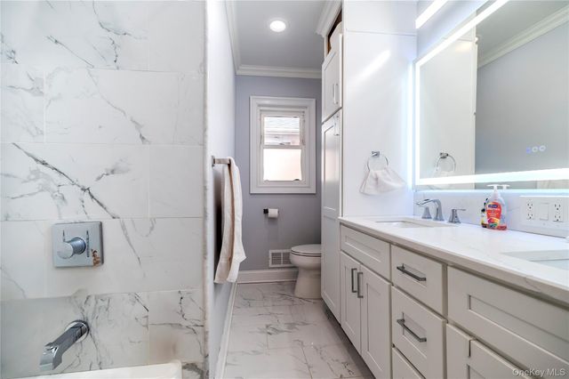 160-11 24th Avenue, Whitestone, NY 11357