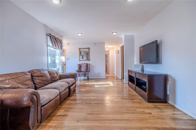 160-11 24th Avenue, Whitestone, NY 11357