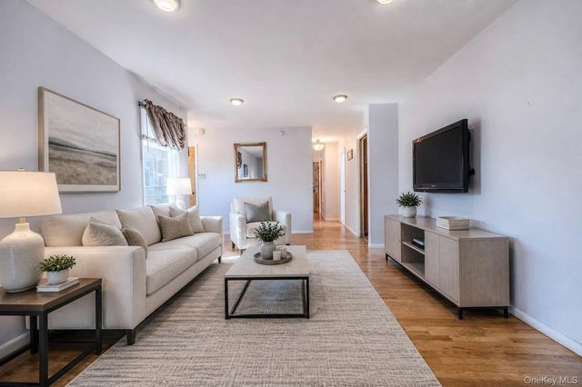160-11 24th Avenue, Whitestone, NY 11357