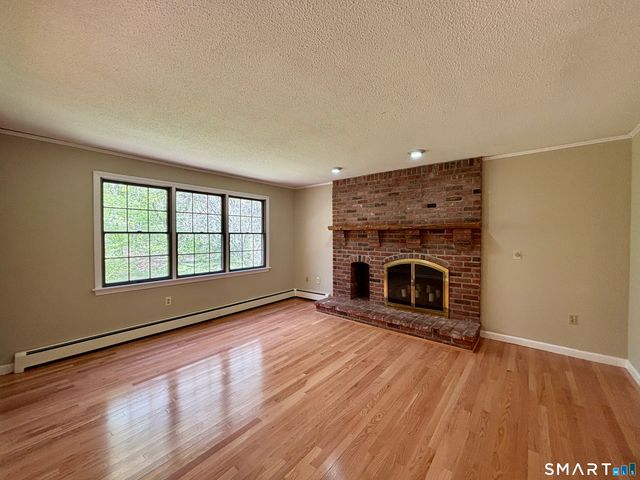 270 North Bride Brook Road, East Lyme, CT 06333
