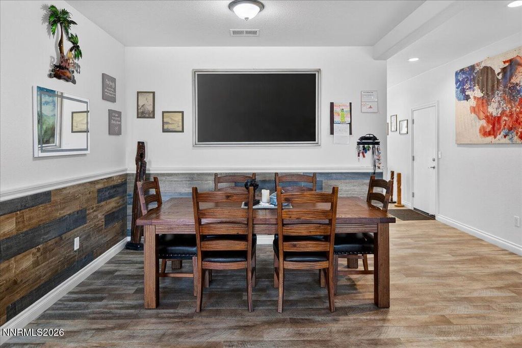 Image 10 of property listing at 18753 Rye Patch Court, Reno, NV 89508