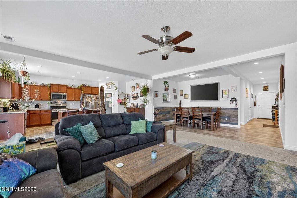 Image 6 of property listing at 18753 Rye Patch Court, Reno, NV 89508