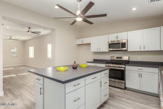 814 S 1st Avenue, Phoenix, AZ 85003