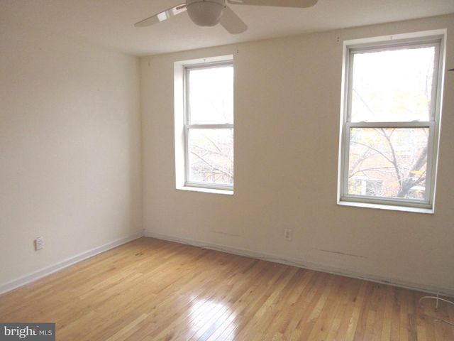 2444 S LAMBERT ST, Philadelphia, PA 19145