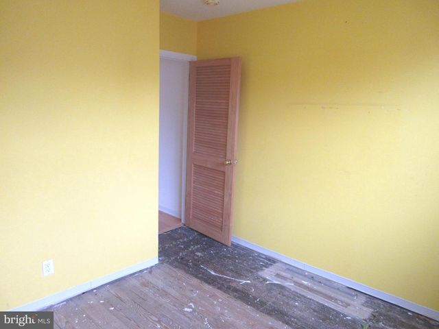 2444 S LAMBERT ST, Philadelphia, PA 19145