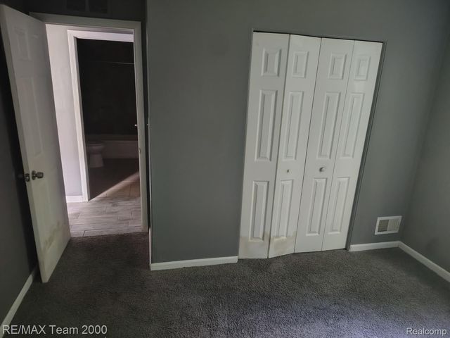 32 N Merrimac Street, Pontiac, MI 48340