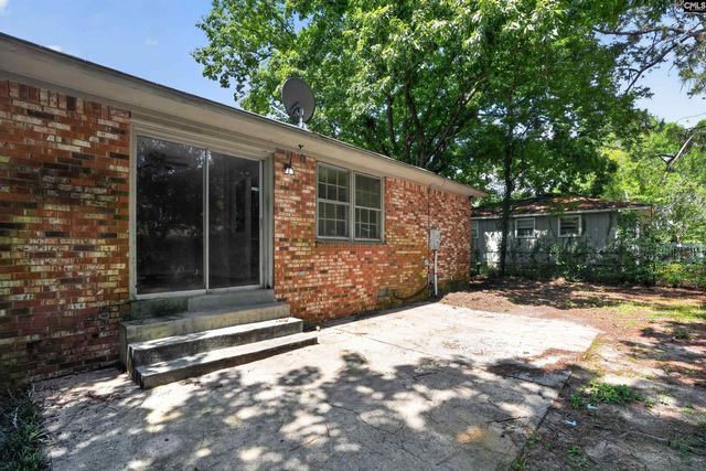 208 Bob White Avenue, Hopkins, SC 29061