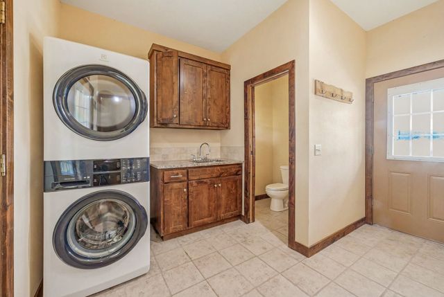 2400 Horsemans Drive, Stephenville, TX 76401