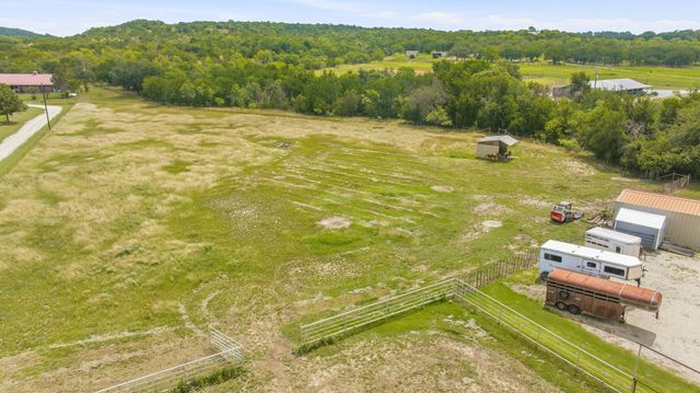 2400 Horsemans Drive, Stephenville, TX 76401