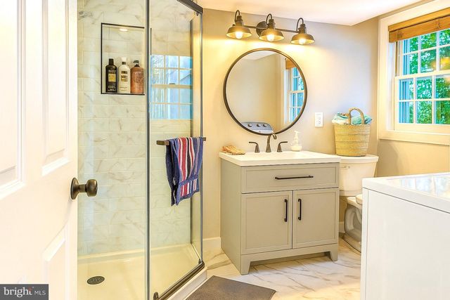 11 E LINDEN ST, Alexandria, VA 22301