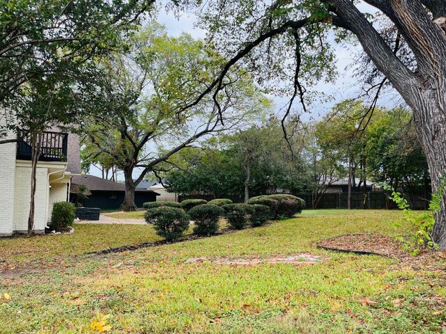 1707 Williamsburg Circle, Ennis, TX 75119