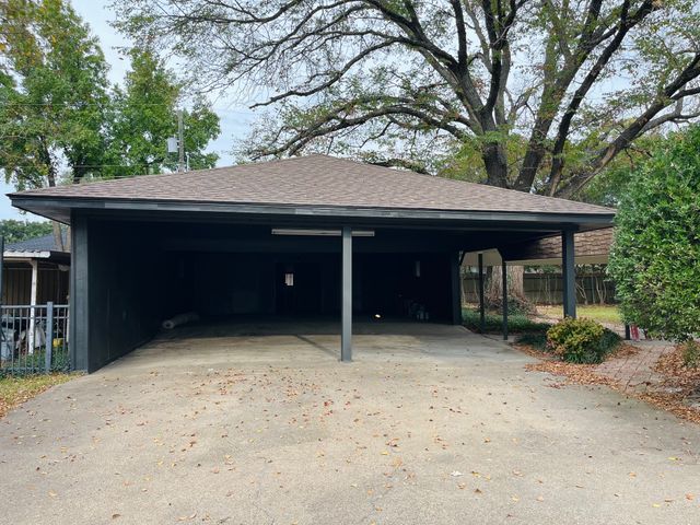1707 Williamsburg Circle, Ennis, TX 75119