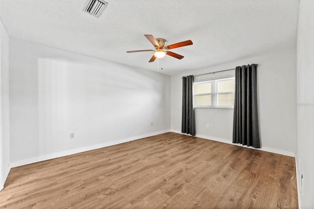 5623 80TH STREET N 203, St Petersburg, FL 33709
