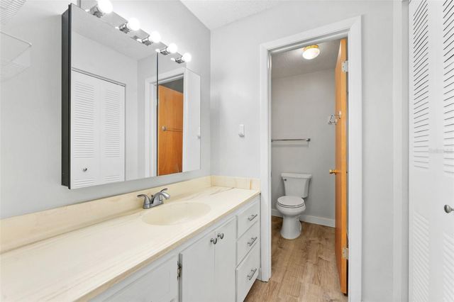 5623 80TH STREET N 203, St Petersburg, FL 33709