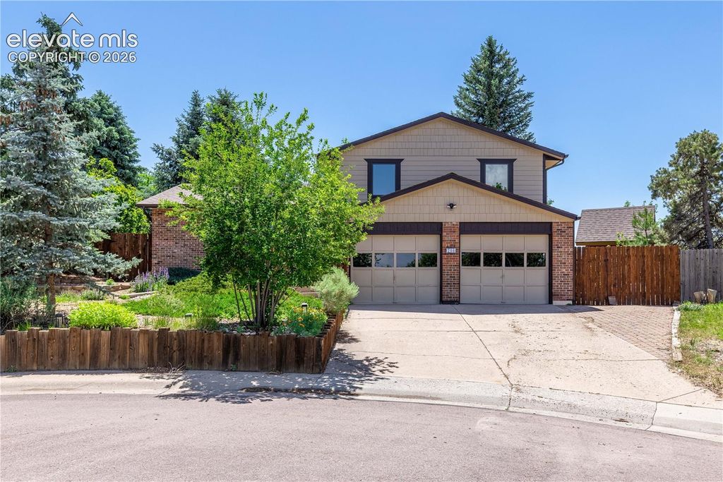 208 Elm Court, Castle Rock, CO 80104