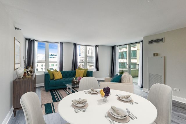 345 N La Salle Drive 902, Chicago, IL 60654