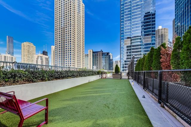 345 N La Salle Drive 902, Chicago, IL 60654