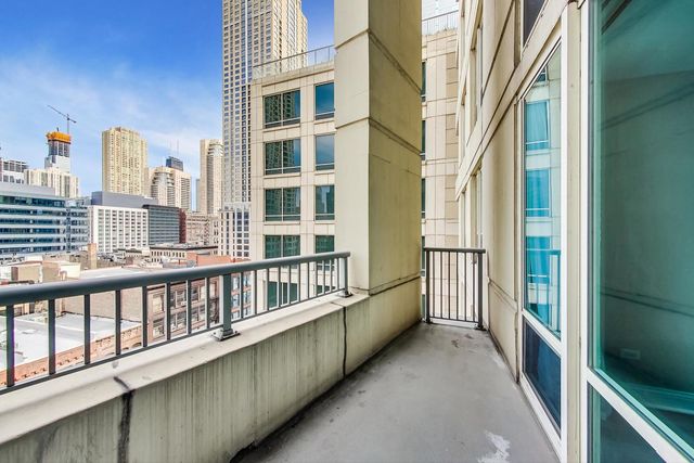 345 N La Salle Drive 902, Chicago, IL 60654