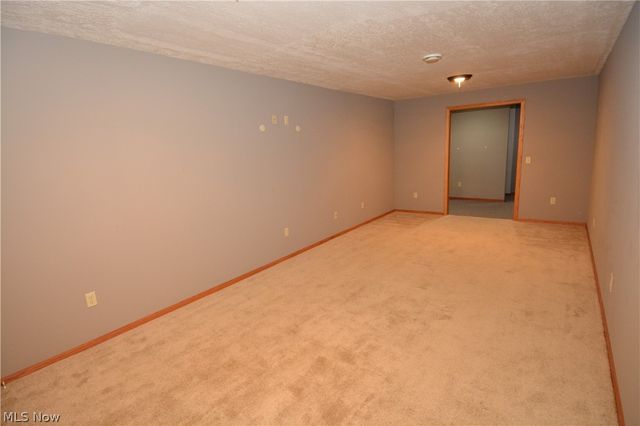 5301 Markwood Court, Valley City, OH 44280