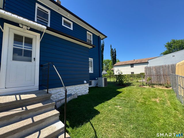66 Dodd Avenue, Bridgeport, CT 06606