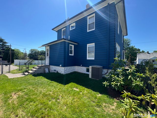 66 Dodd Avenue, Bridgeport, CT 06606