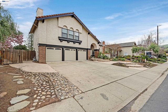 3020 Ascot Dr, San Ramon, CA 94583