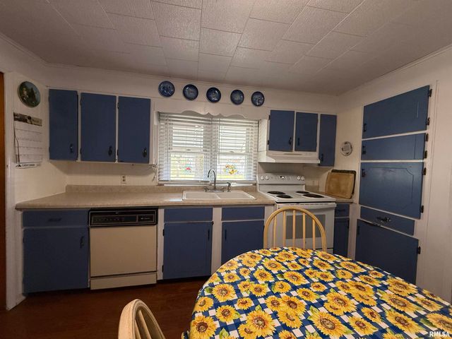 101 N 32ND Street, Herrin, IL 62948