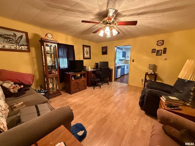 101 N 32ND Street, Herrin, IL 62948